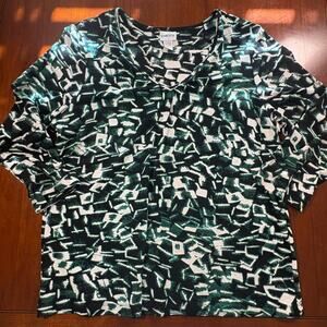 Chico's Black Green and White Top Size 3/XL